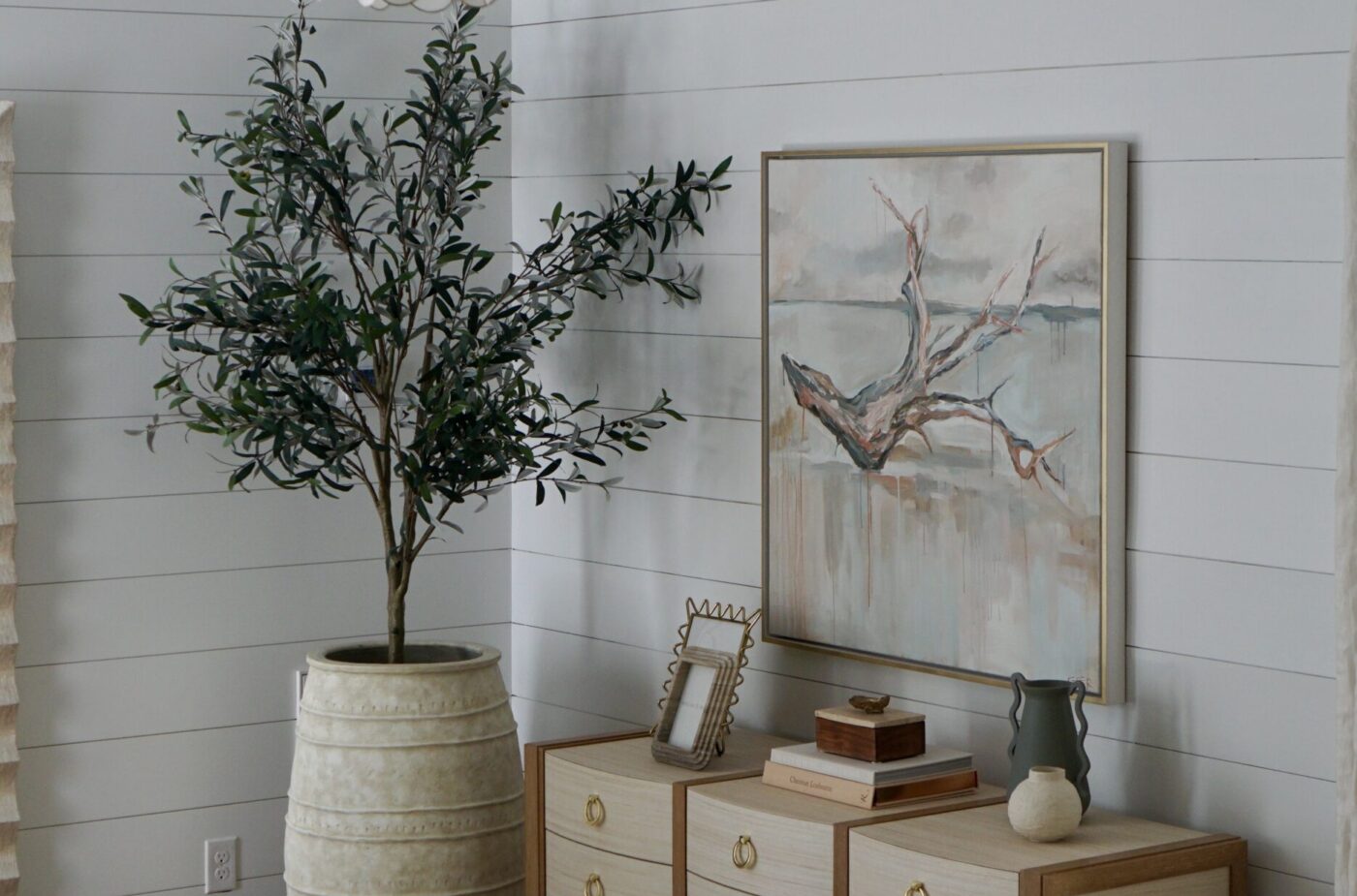 Image for Timeless &amp; Beautiful: Paint Colors That Define the Lowcountry Look