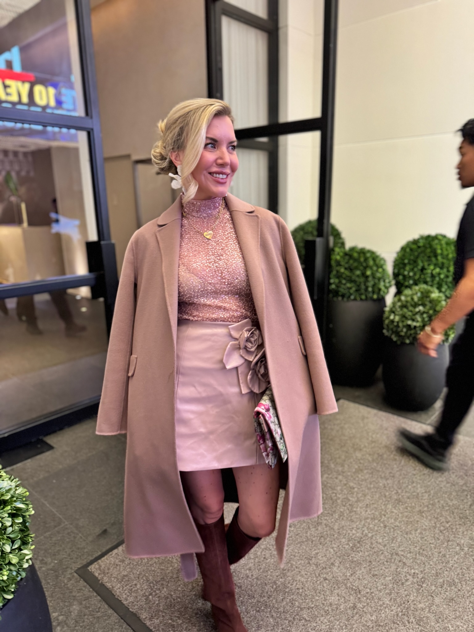 Pink glitz and this versatile skirt from Aknvas